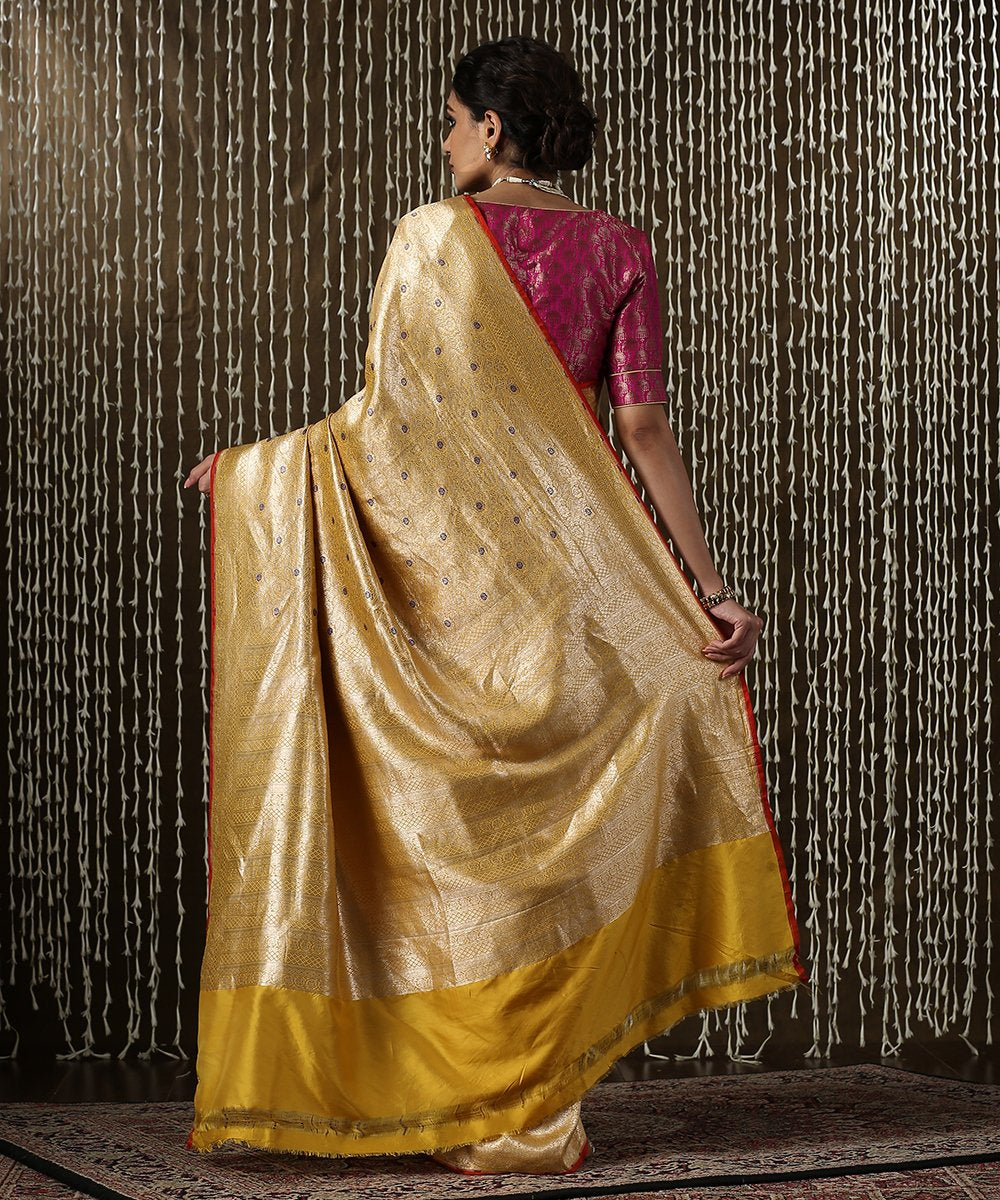 Yellow_Handloom_Kimkhab_Pure_Katan_Silk_Banarasi_Saree_WeaverStory_03