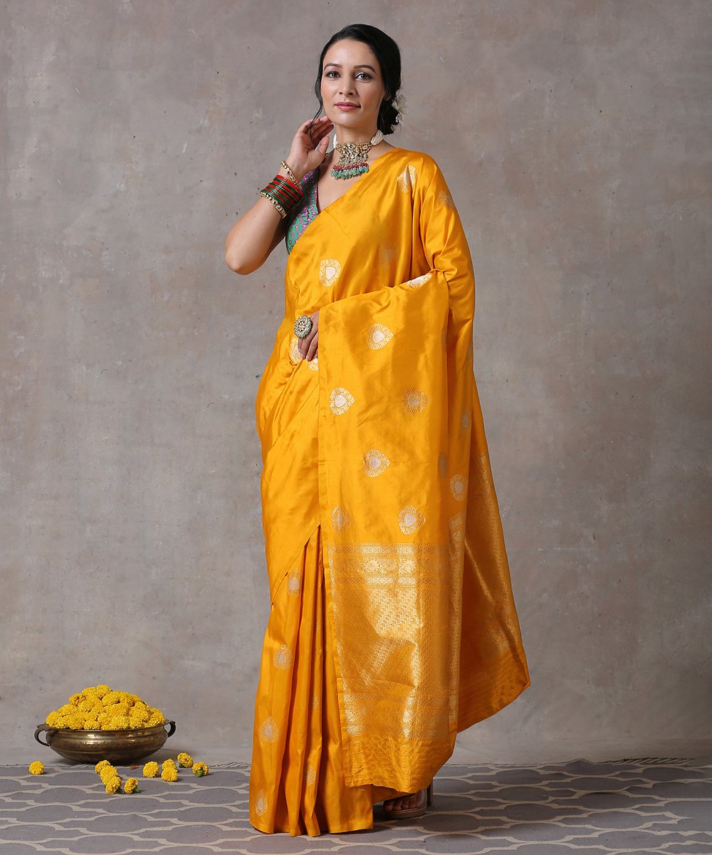 Yellow_Handloom_Pure_Katan_Silk_Banarasi_Saree_with_And_Silver_Zari_Boota_WeaverStory_02