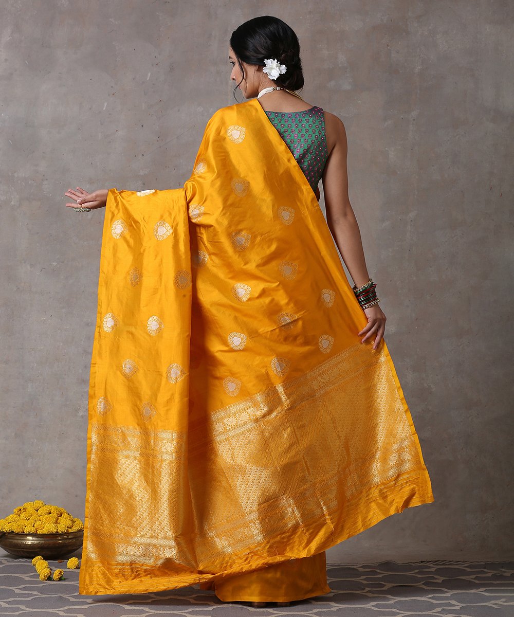 Yellow_Handloom_Pure_Katan_Silk_Banarasi_Saree_with_And_Silver_Zari_Boota_WeaverStory_03