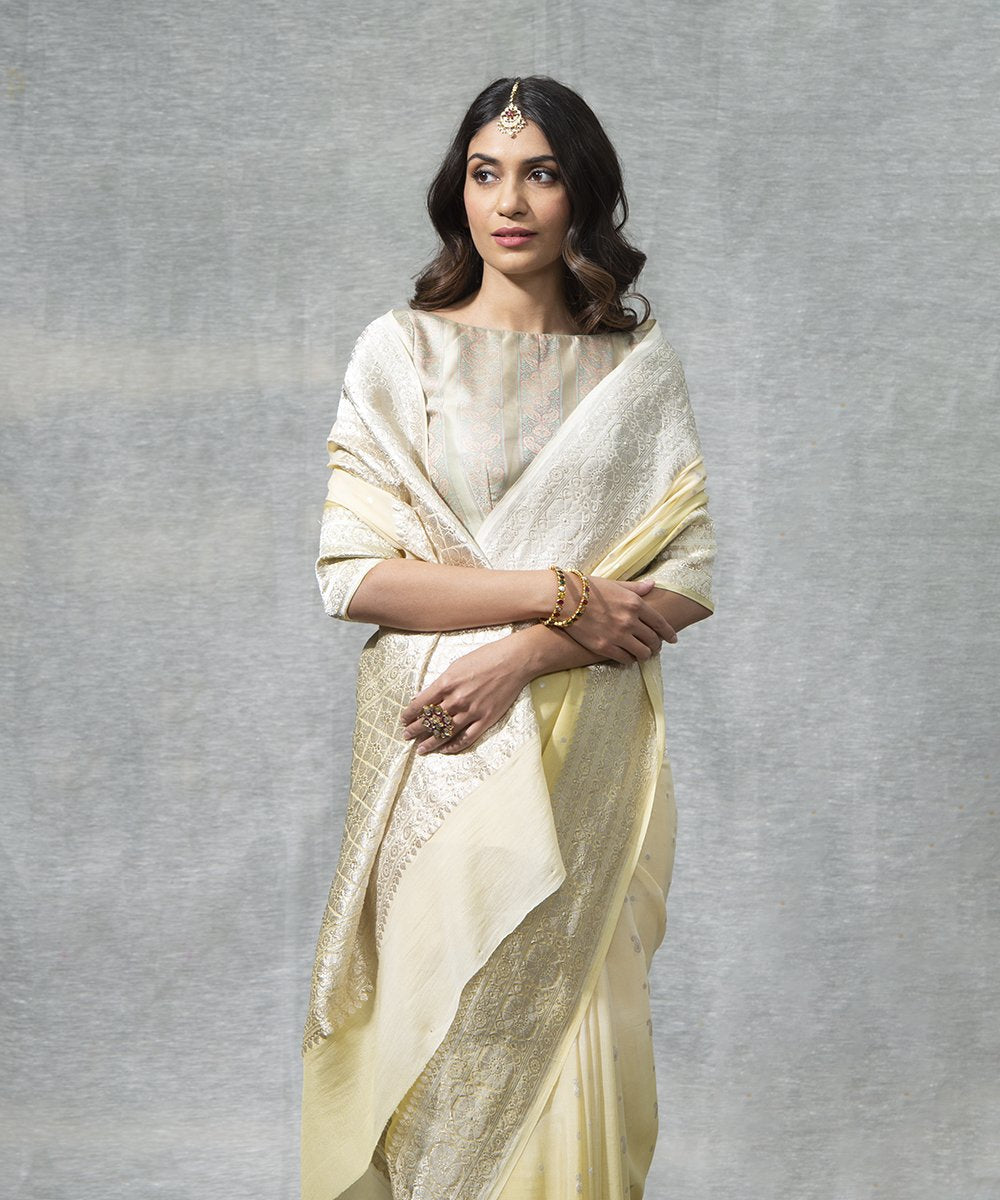 Yellow_Shaded_Handloom_Kadhwa_Booti_Pure_Georgette_Banarasi_Saree_WeaverStory_01