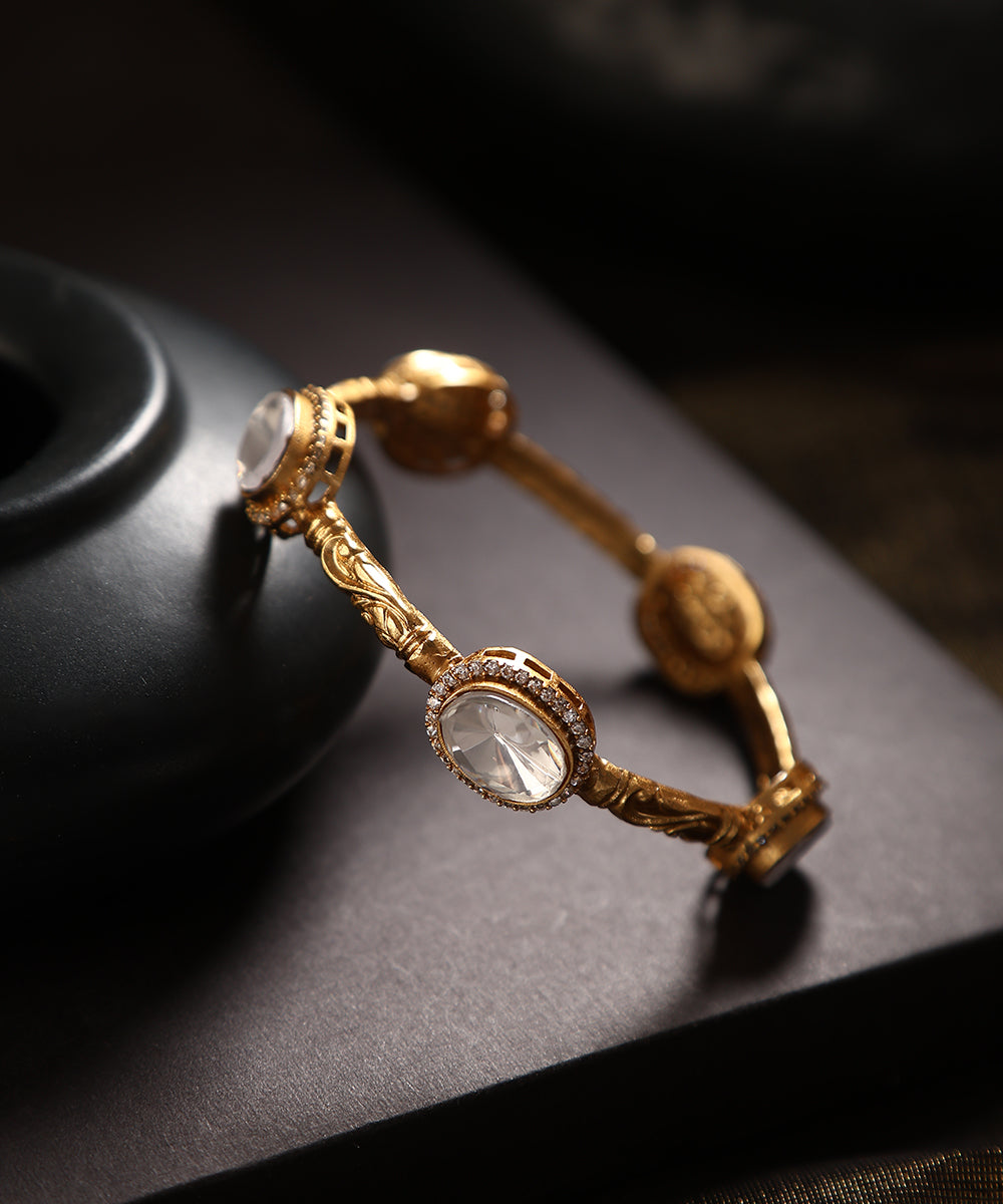 Tarangi_Handcrafted_Bangle_With_Polki_Stones_WeaverStory_01