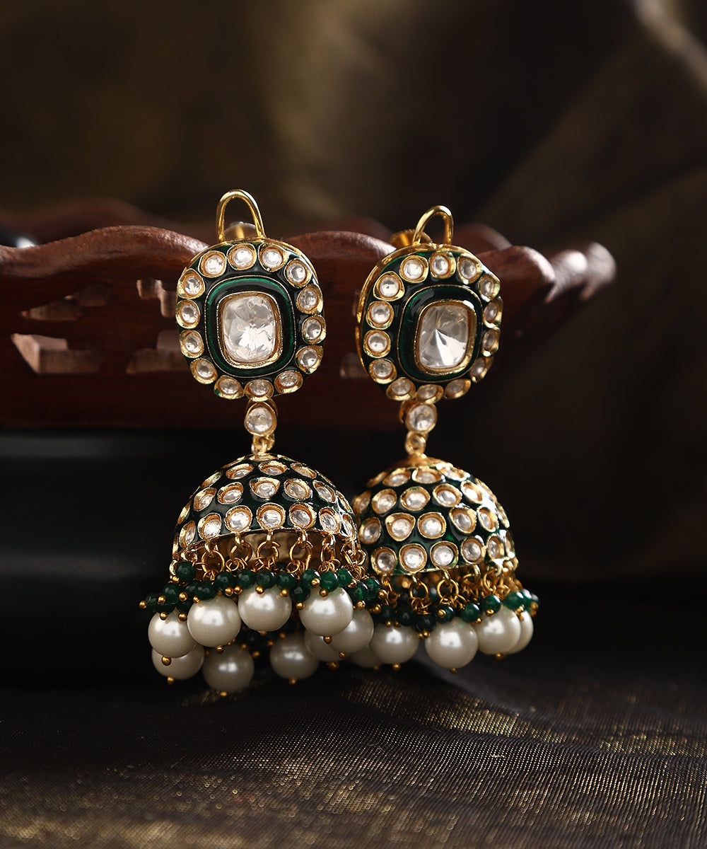 Subimal_Handcrafted_Enamelled_Kundan_Jhumka_With_Beads_WeaverStory_01