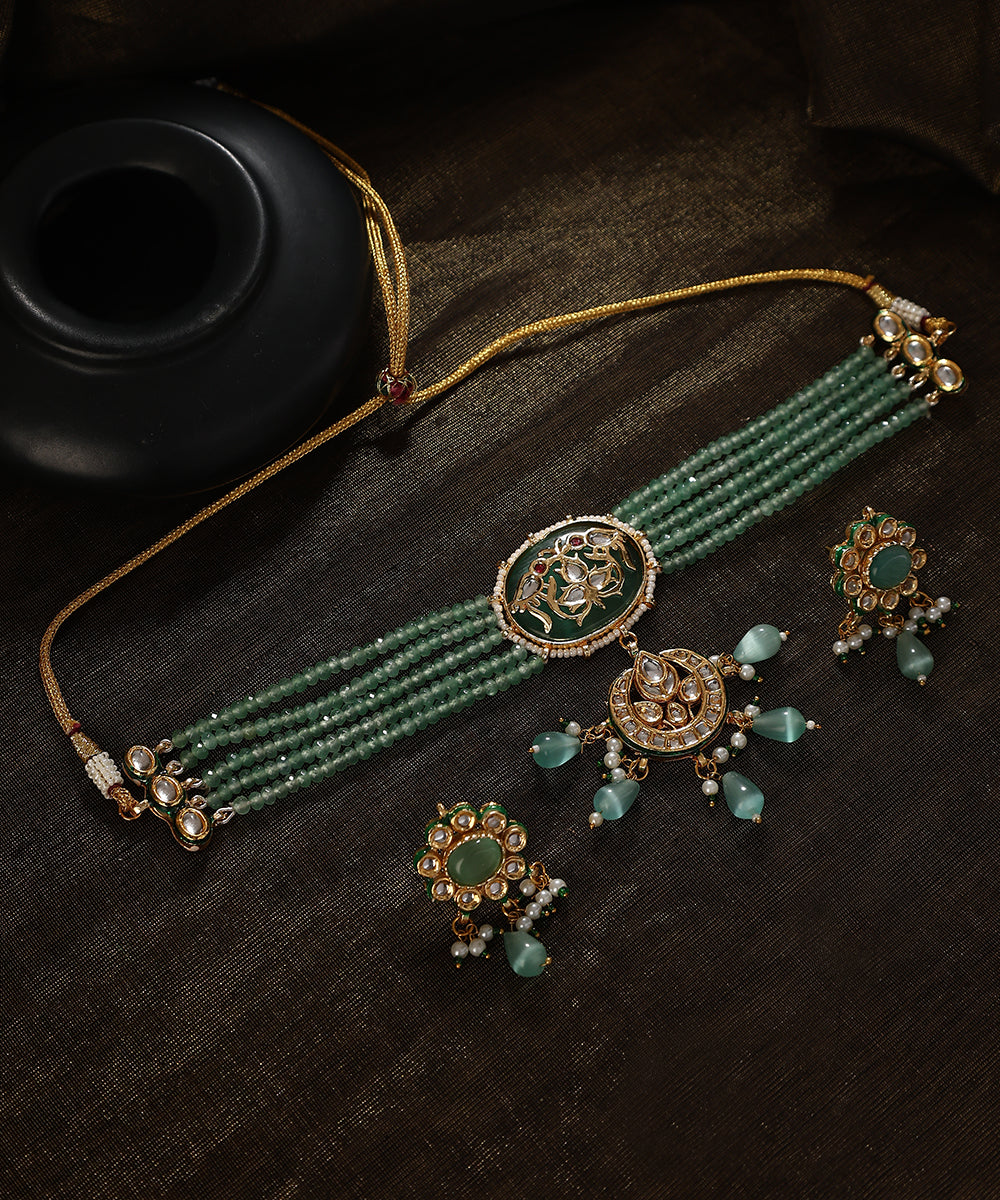 Swapan_Handcrafted_Light_Green_Beaded_Necklace_Set_WeaverStory_01