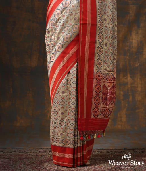 Handwoven_Grey_Meenakari_Banarasi_Patola_with_Silk_Borders_WeaverStory_03