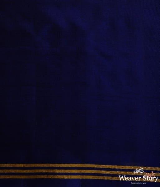 Pure_silk_Gujarat_Patola_saree_in_royal_blue_with_elephant_motifs_WeaverStory_05