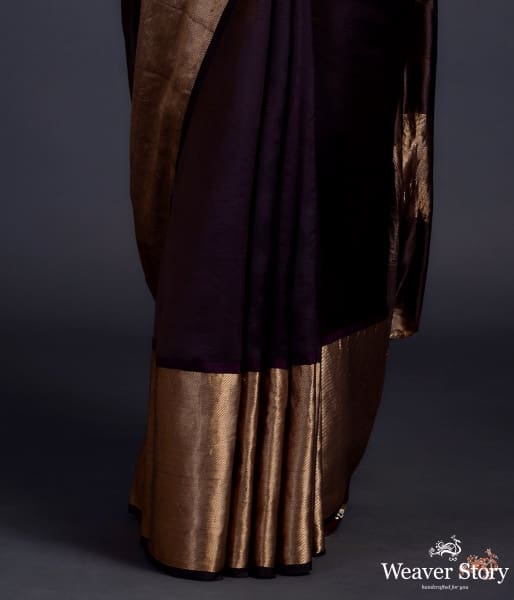 Coffee_Brown_chanderi_silk_saree_with_gold_zari_floral_motifs_on_pallu_and_broad_gold_border_WeaverStory_04