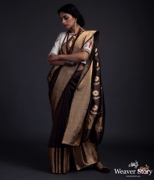 Coffee_Brown_chanderi_silk_saree_with_gold_zari_floral_motifs_on_pallu_and_broad_gold_border_WeaverStory_02