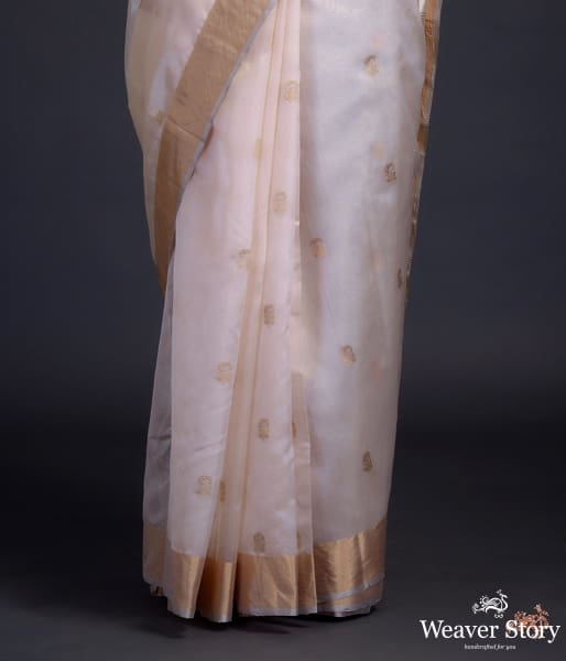 Soft_Peach_chanderi_silk_saree_with_small_floral_motifs_WeaverStory_04