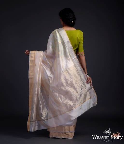 Soft_Peach_chanderi_silk_saree_with_small_floral_motifs_WeaverStory_03