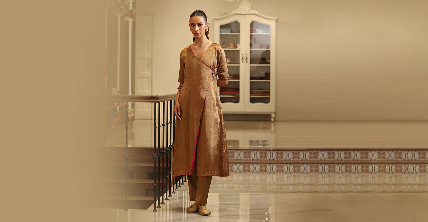 Glow in Gold: Introducing Our Exclusive Tissue Collection for the Festive Season