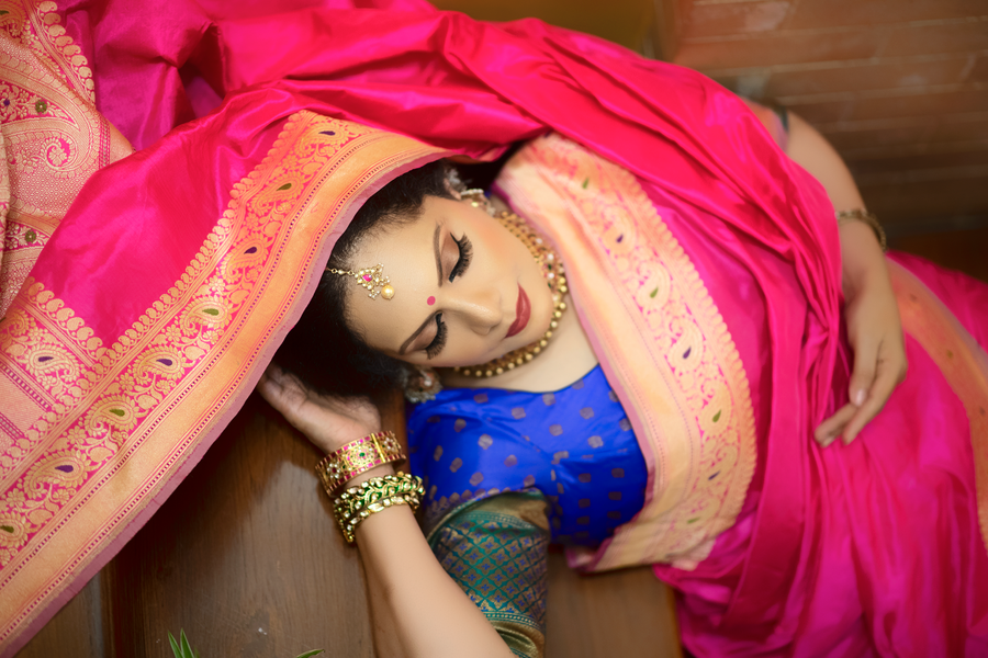 Women in Weaver Story- Nivedita Koppiker
