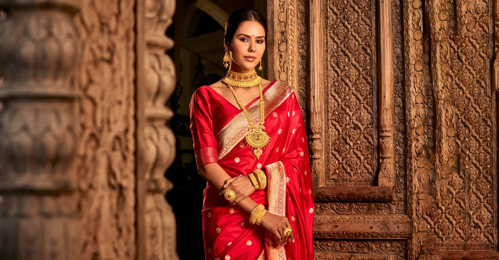 Banarasi & Bollywood: How Celebs Are Bringing the Classic Back