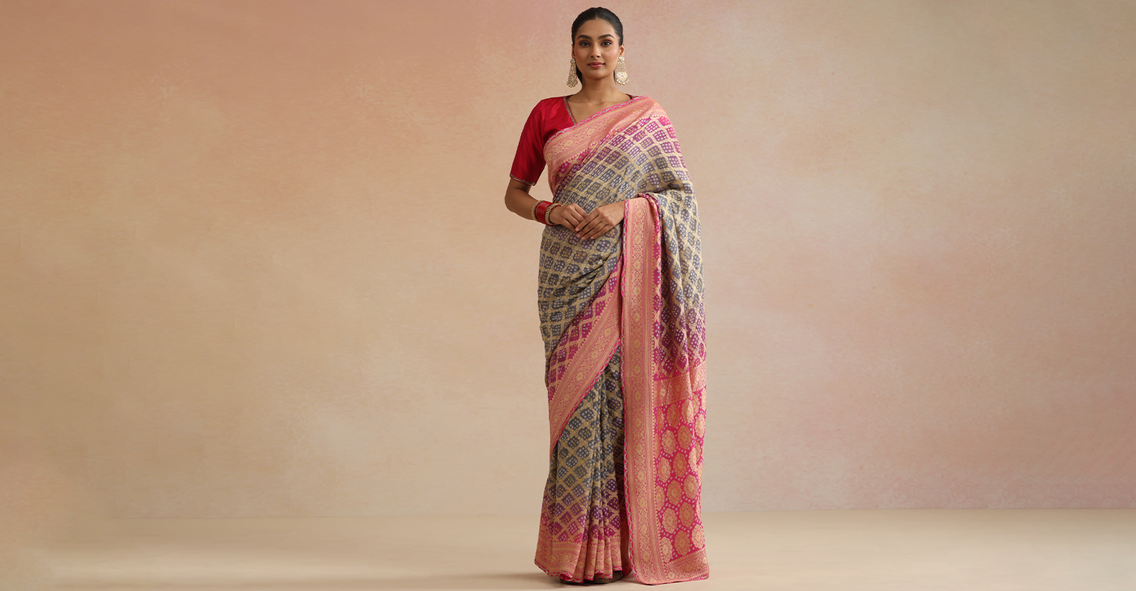 Which Saree Is Best for Wedding: A Comprehensive Guide to Choosing the Perfect Wedding Saree