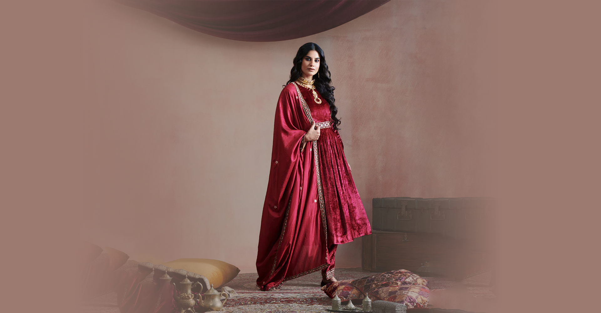 Velvet Dreams: The Perfect Ensemble for Winter Weddings