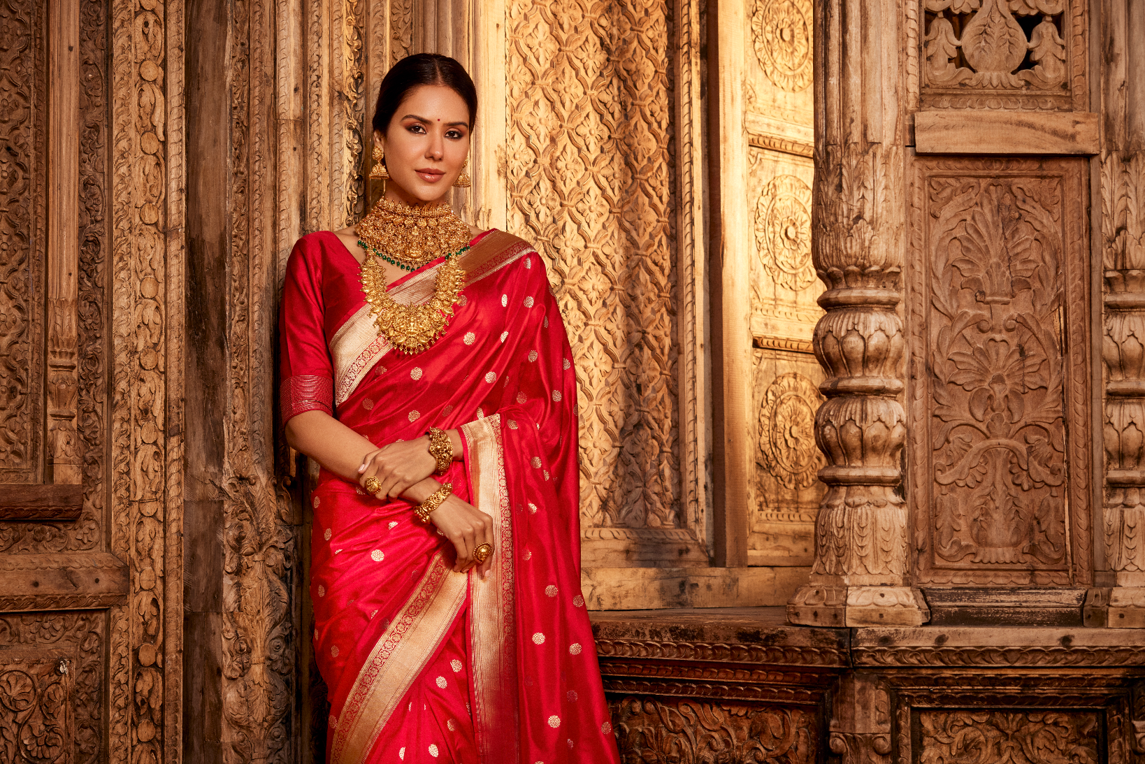 An exquisite collection of Red Banarasi Festive Sarees 