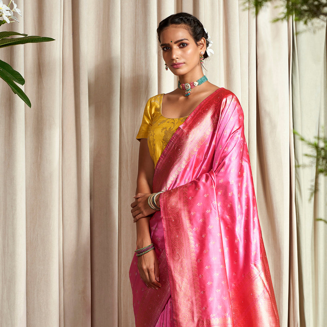 Handloom Soft Pink Banarasi Saree With Small Zari Paisleys