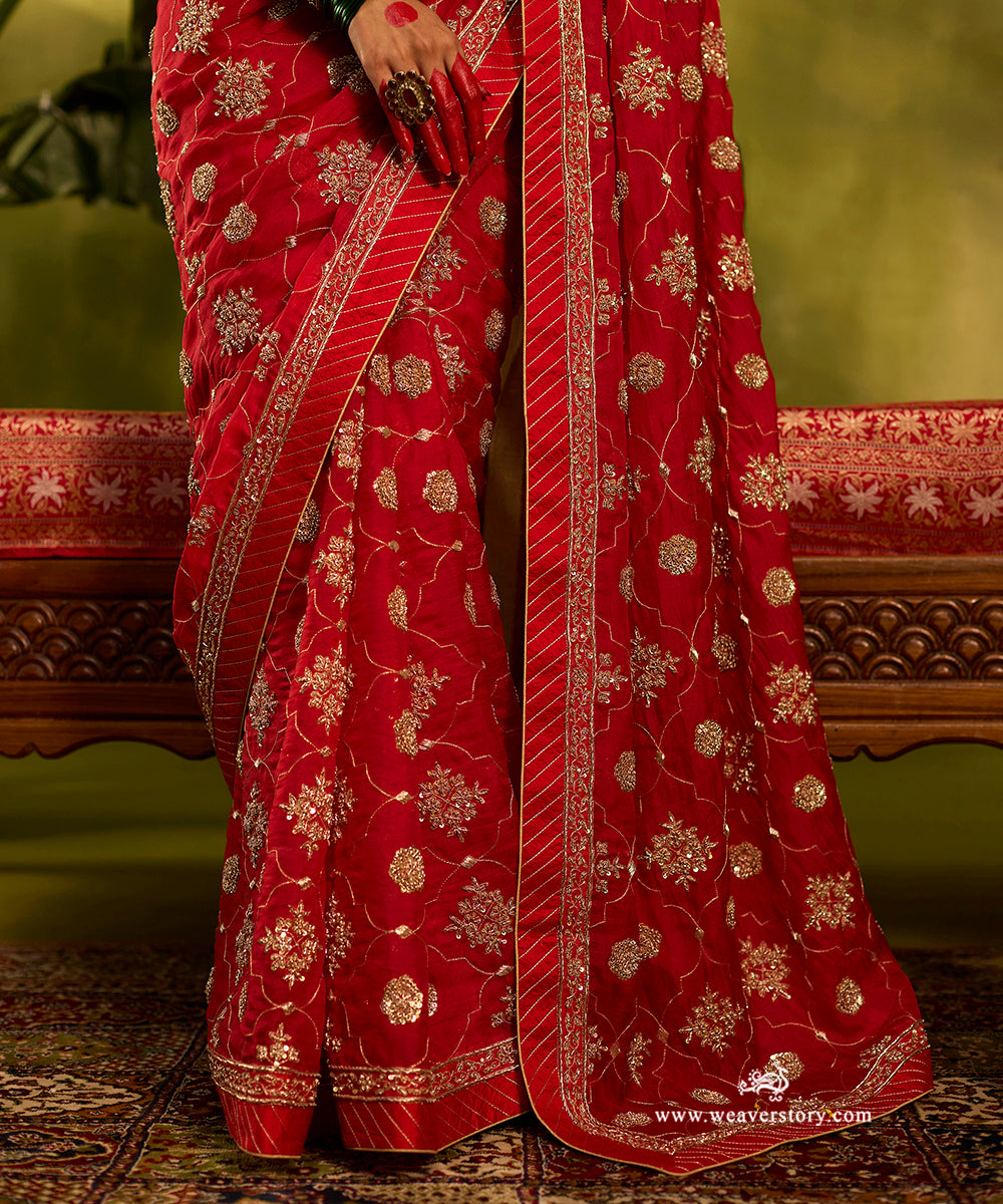 Handloom_Red_Pure_Organza_Hand_Embroidered_Saree_With_Beautiful_Guldosi_Work_WeaverStory04