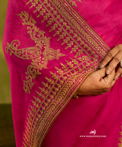 Hot_Pink_Pure_Organza_Handloom_Saree_With_Marodi_Hand_Embroidery_And_Zardozi_Dori_Work_WeaverStory05