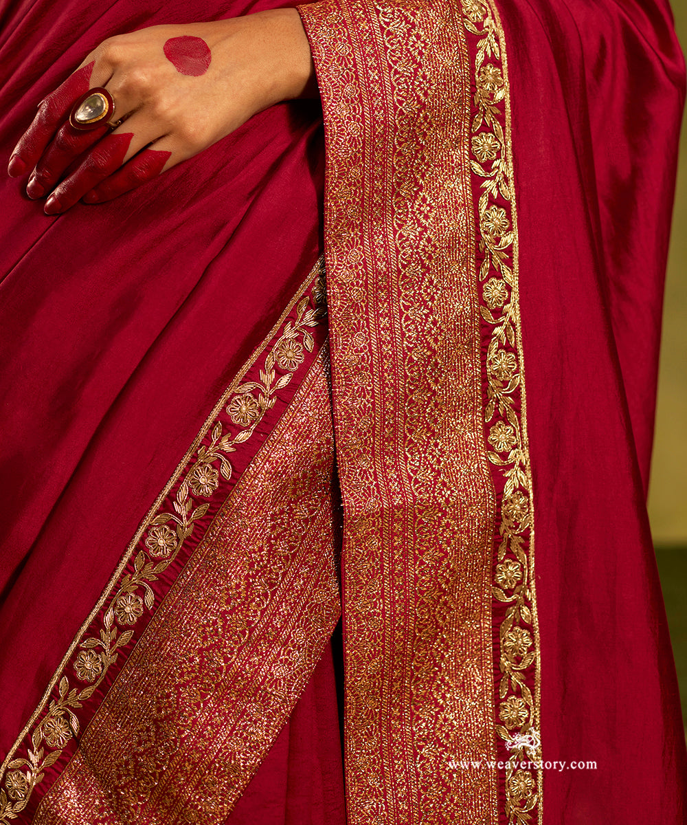 Red Pure Chiniya Silk Saree With Sanjab Border And Hand Embroidered Firoza Bel