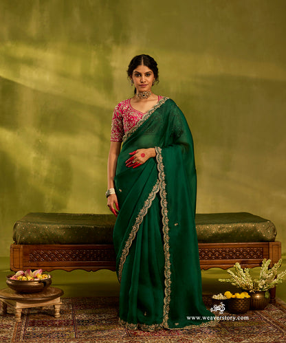 Green_Handloom_Pure_Organza_Saree_With_Hand_Embroidered_Scalloped_Zardozi_Border_WeaverStory02