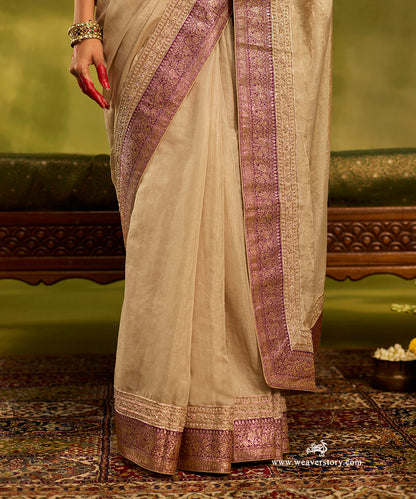 Handloom_Off_White_Pure_Tissue_Silk_Hand_Embroidered_Saree_With_Zardozi_Border_WeaverStory04