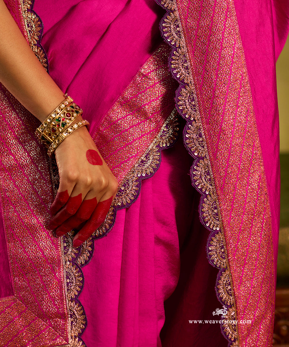 Handloom_Hot_Pink_Pure_Chiniya_Silk_Saree_With_Hand_Embroidered_Purple_Scalloped_Border_WeaverStory05