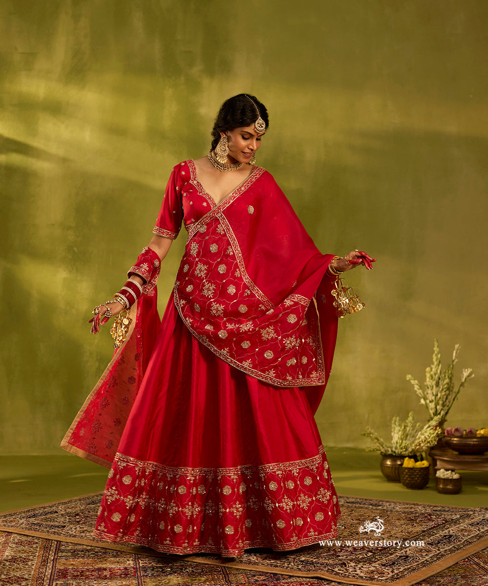 Red_Pure_Silk_Lehenga_And_Blouse_With_Zardozi_Work_And_Organza_Dupatta_WeaverStory01
