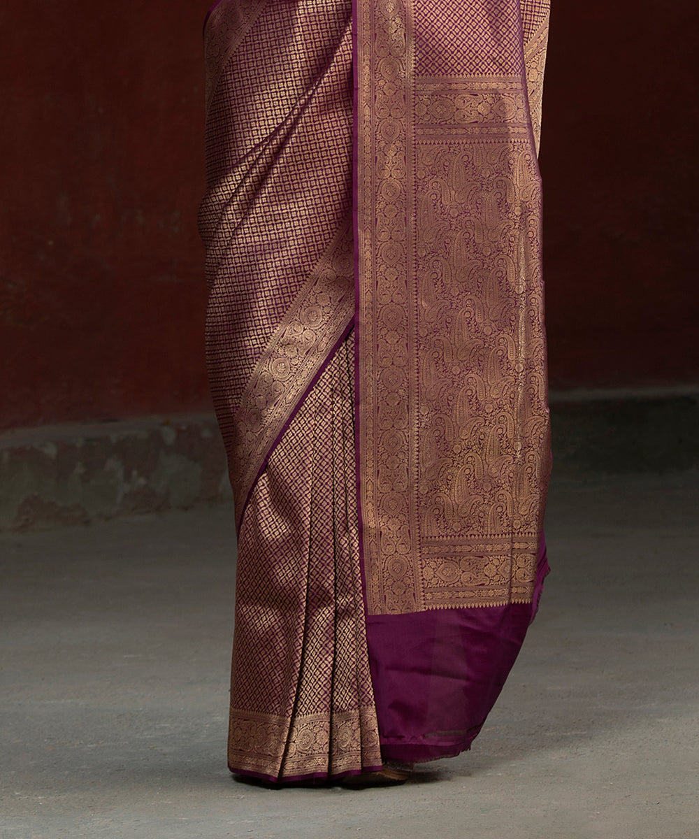 Handloom Wine Katan Silk Tanchoi Jaal Banarasi Saree With Zari Booti