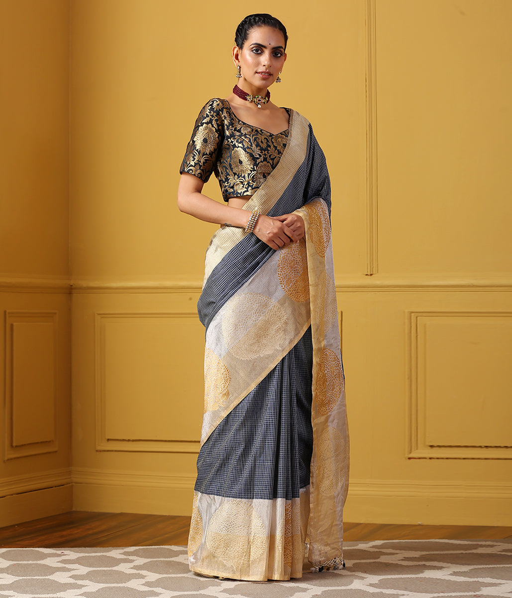 Handloom_Banarasi_Linen_Saree_with_a_Gold_Tissue_Border_WeaverStory_02