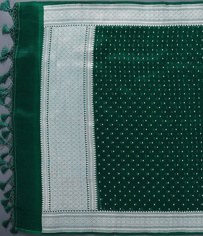 Handwoven_Green_Organza_Dupatta_with_Silver_Zari_WeaverStory_03