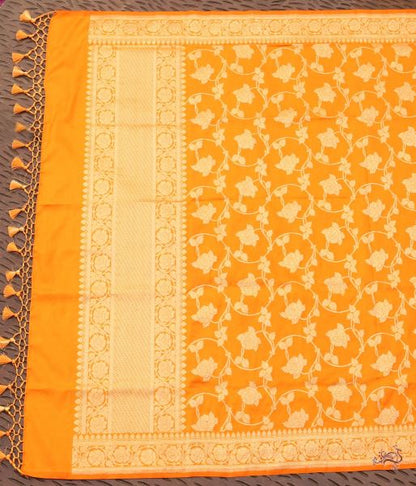 Handloom_Orange_Pure_Katan_Silk_Banarasi_Kadhwa_Jangla_Dupatta_WeaverStory_03