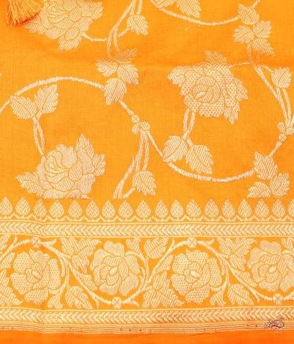 Handloom_Orange_Pure_Katan_Silk_Banarasi_Kadhwa_Jangla_Dupatta_WeaverStory_04