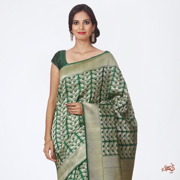 Green_ektara_Kadhwa_Saree_with_parrots_on_leaves_WeaverStory_01