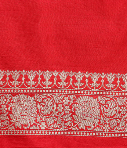 Handloom_Beige_Kadhwa_Kora_Saree_with_Red_Border_and_Pallu_WeaverStory_05