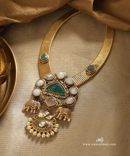 Anika_Handcrafted_Necklace_With_Semi_Precious_Stones_And_Elephant_Motifs_WeaverStory_01