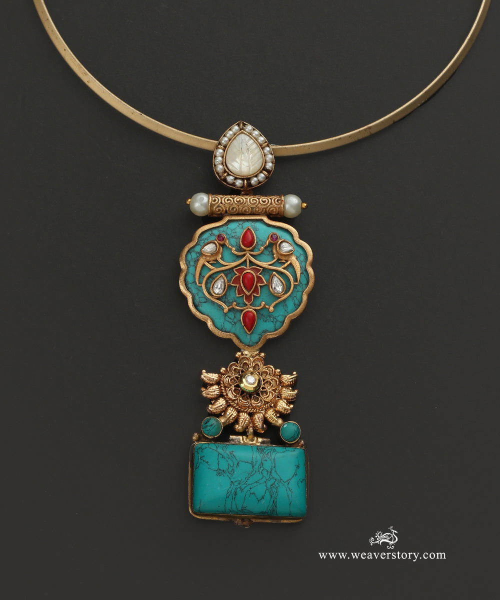 Amrita_Tuquoise_Pendant_Hasli_With_Semi_Precious_Stones_WeaverStory_03