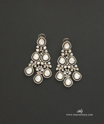 Barkha_Handcrafted_Earrings_With_Semi_Precious_Stone_WeaverStory_02