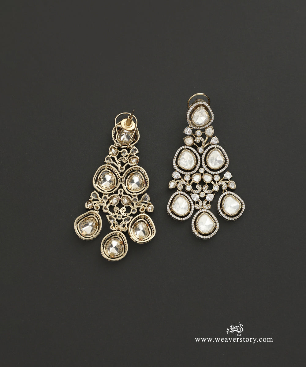 Barkha_Handcrafted_Earrings_With_Semi_Precious_Stone_WeaverStory_03