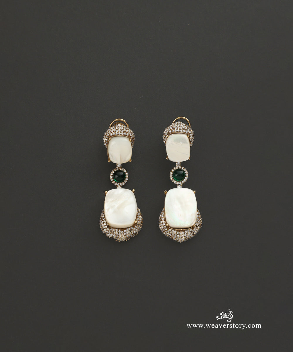 Anusha_Handcrafted_Earrings_With_Semi_Precious_Stones_WeaverStory_02