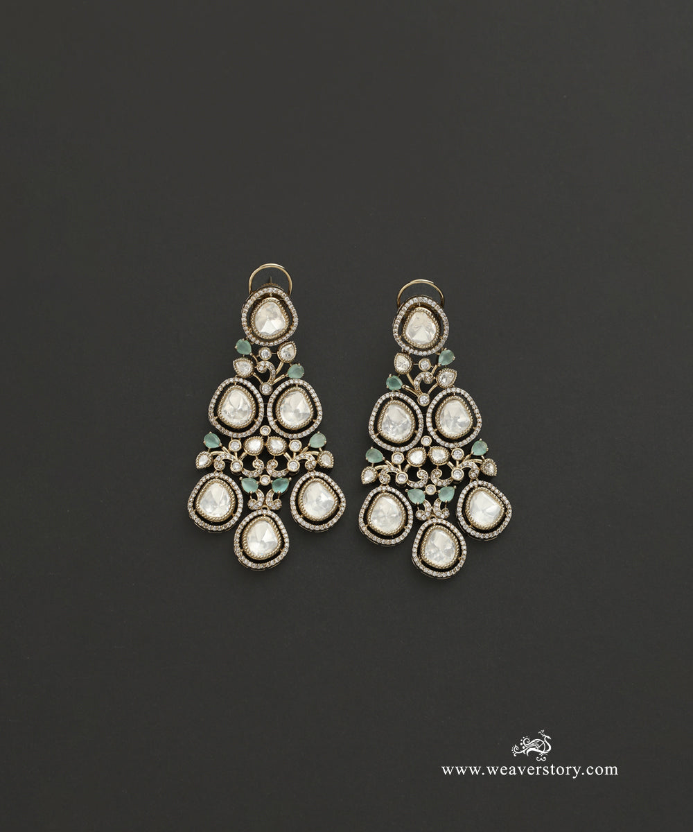 Amruta_Handcrafted_Earrings_With_Semi_Precious_Stones_WeaverStory_02