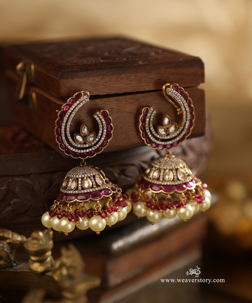 Bhanumati_Handcrafted_Jhumka_With_Red_Semi_Precious_Stones_WeaverStory_01