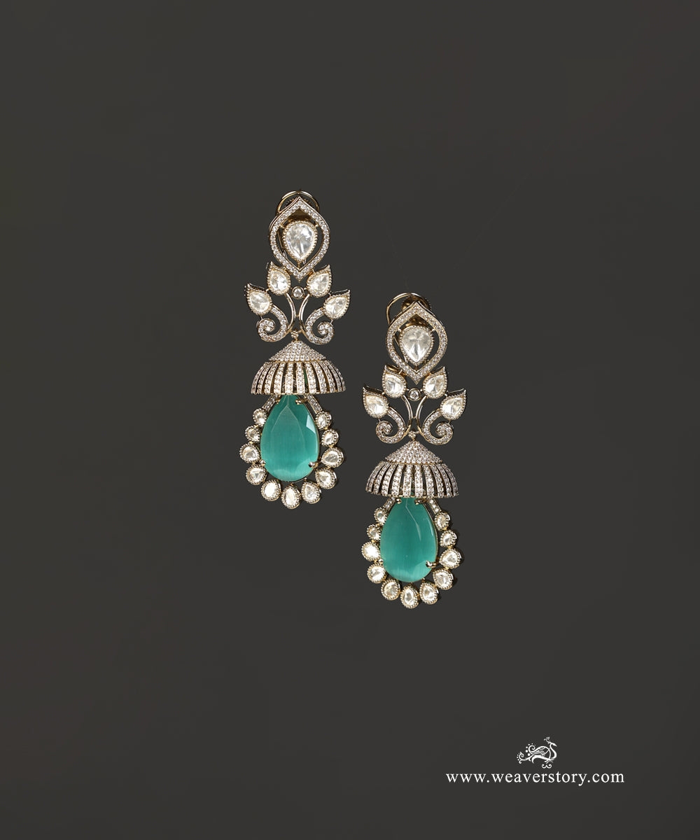 Bhavya_Handcrafted_Earrings_With_Semi_Precious_Stones_WeaverStory_02