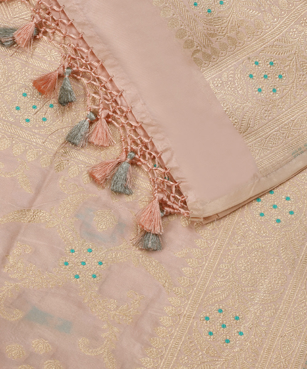 Handloom_Soft_Pink_Pure_Katan_Silk_Cutwork_Banarasi_Dupatta_With_Green_Meena_Jaal_WeaverStory_04