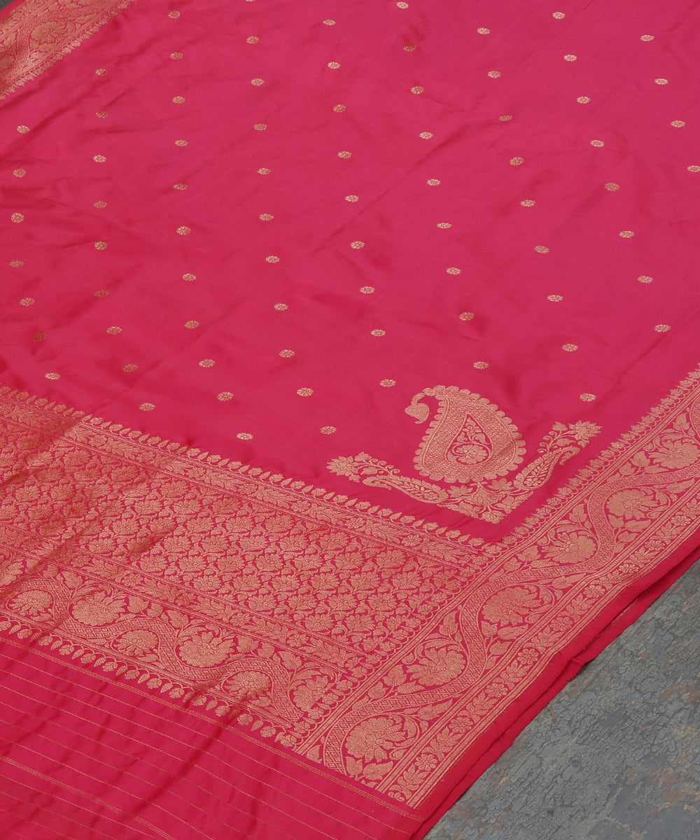 Handloom_Pink_Pure_Katan_Silk_Banarasi_Dupatta_With_Konia_And_Booti_WeaverStory_03