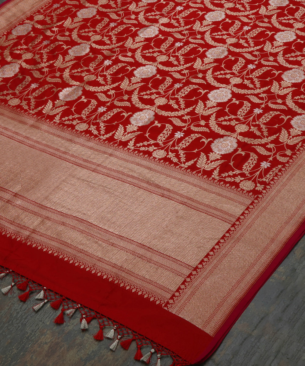 Red_Handloom_Pure_Katan_Silk_Cutwork_Banarasi_Dupatta_With_Pink_Selvedge_WeaverStory_03