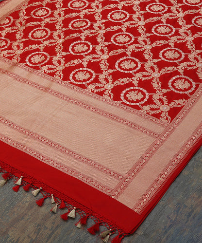 Handloom_Red_Pure_Katan_Silk_Cutwork_Banarasi_Dupatta_With_Gold_And_Silver_Jaal_WeaverStory_03