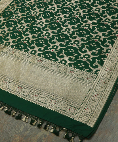 Handloom_Dark_Green_Pure_Katan_Silk_Cutwork_Banarasi_Dupatta_With_Meenakar_Jaal_WeaverStory_03