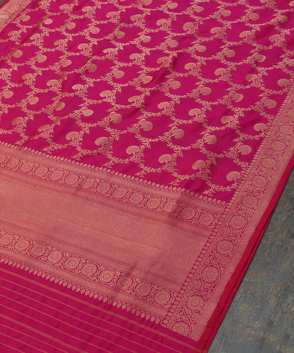 Handloom_Pink_Pure_Katan_Silk_Banarasi_Dupatta_With_Floral_Jaal_WeaverStory_03