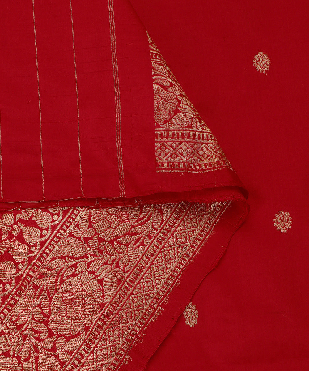 Red_Handloom_Pure_Katan_Silk_Banarasi_Dupatta_With_Kadhwa_Booti_WeaverStory_04