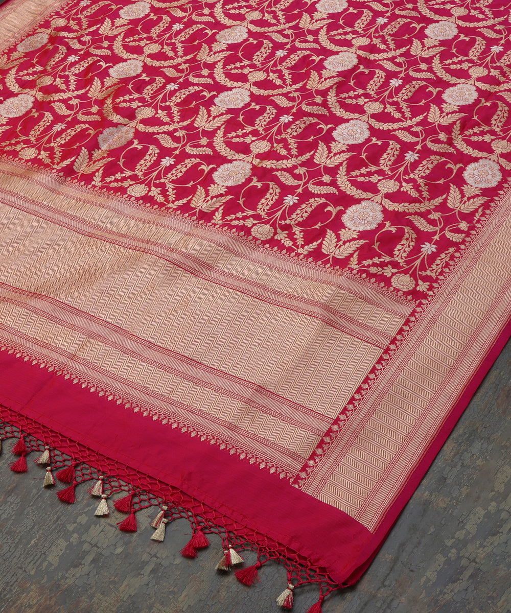 Handloom_Pink_Dual_Tone_Pure_Katan_Silk_Banarasi_Dupatta_With_Cutwork_Jaal_Dupatta_WeaverStory_03